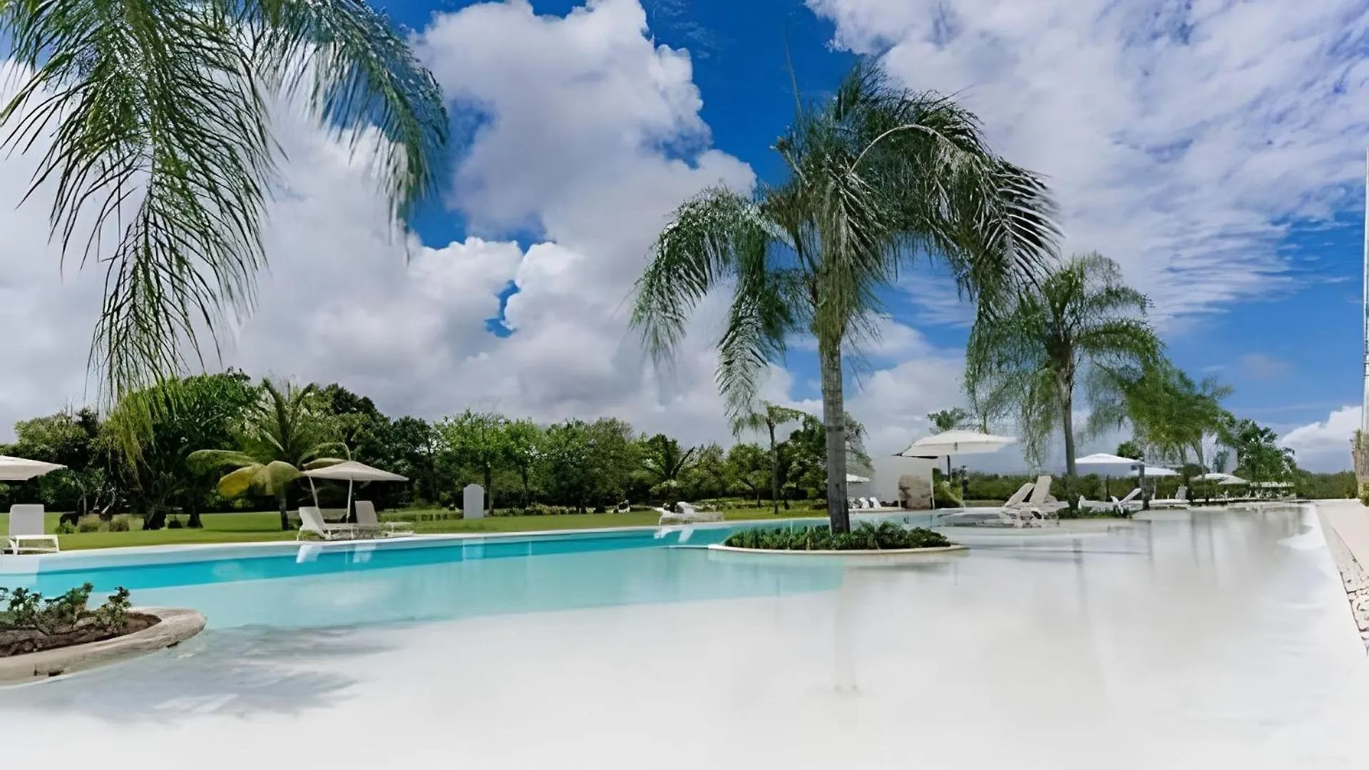 Apartment G307B: Stay In Luxury Overlooking The Golf At Cana Punta Cana