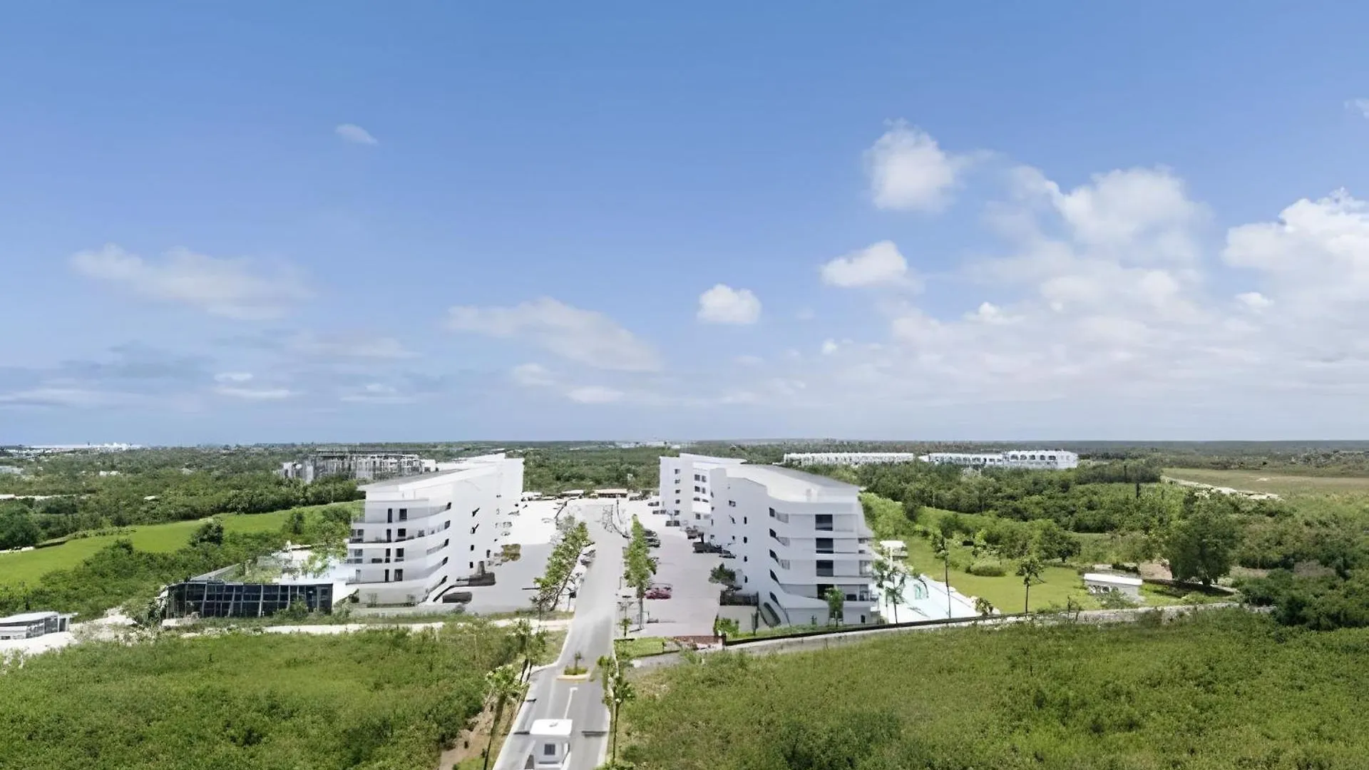 G307B: Stay In Luxury Overlooking The Golf At Cana Punta Cana
